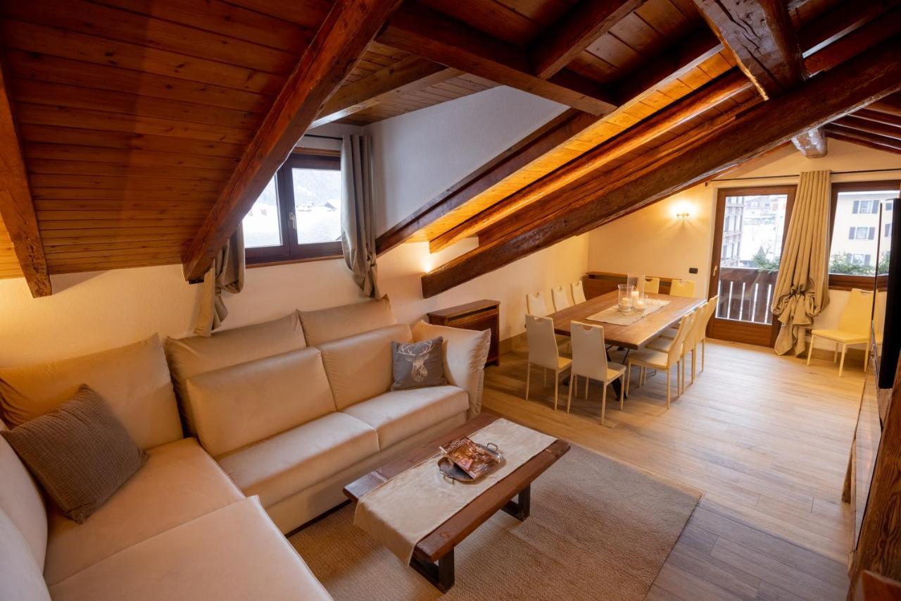 Residenza Marconi Aparthotel Pinzolo Exteriör bild