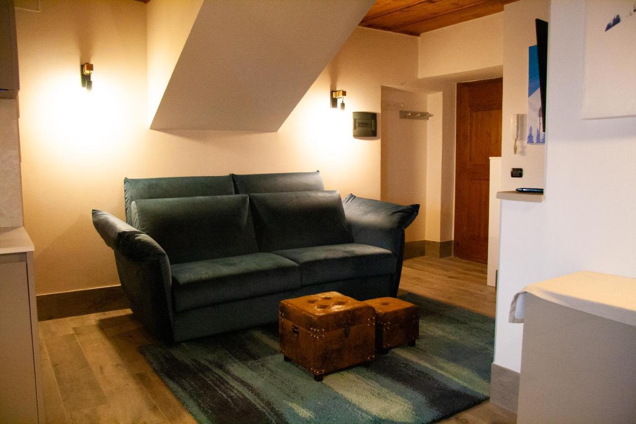Residenza Marconi Aparthotel Pinzolo Exteriör bild